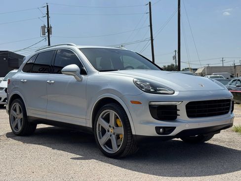 Used 2016 Porsche Cayenne S AWD/4WD image 9