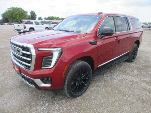 New 2026 GMC Yukon XL Elevation w/ Elevation Premium Package AWD/4WD image 9