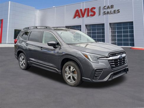 Used 2025 Subaru Ascent Premium image 11