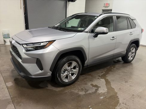 Used 2023 Toyota RAV4 XLE image 6