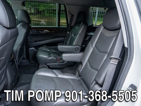 Used 2019 Cadillac Escalade Luxury AWD/4WD image 14
