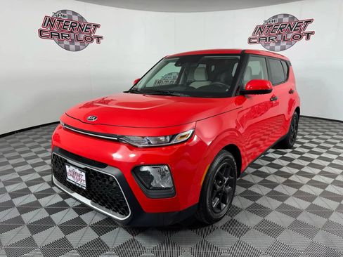 Used 2020 Kia Soul S FWD image 3