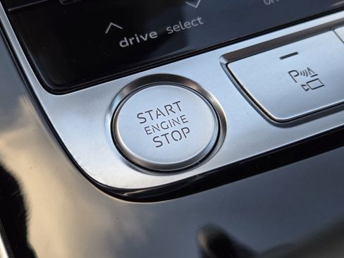 Used 2020 Audi Q7 3.0T Prestige w/ Prestige Package image 24