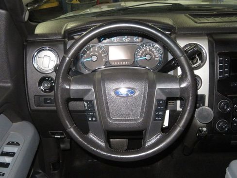 Used 2014 Ford F150 XLT w/ Equipment Group 302A Luxury image 38