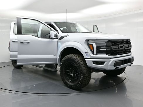 Used 2025 Ford F150 Raptor AWD/4WD image 36