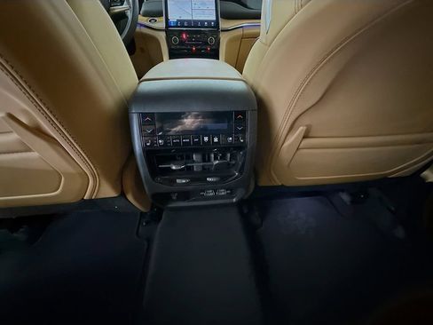Used 2024 Jeep Grand Cherokee Summit AWD/4WD image 26