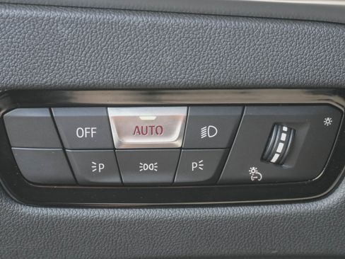 Certified 2025 BMW 230i xDrive Coupe w/ Premium Package image 16