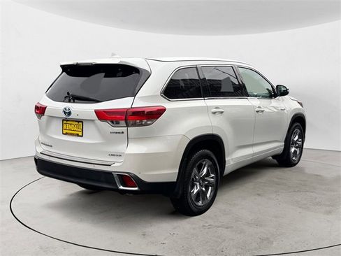 Used 2018 Toyota Highlander Limited image 7