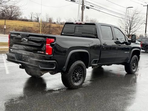 Certified 2024 Chevrolet Silverado 2500 ZR2 w/ Technology Package AWD/4WD image 8