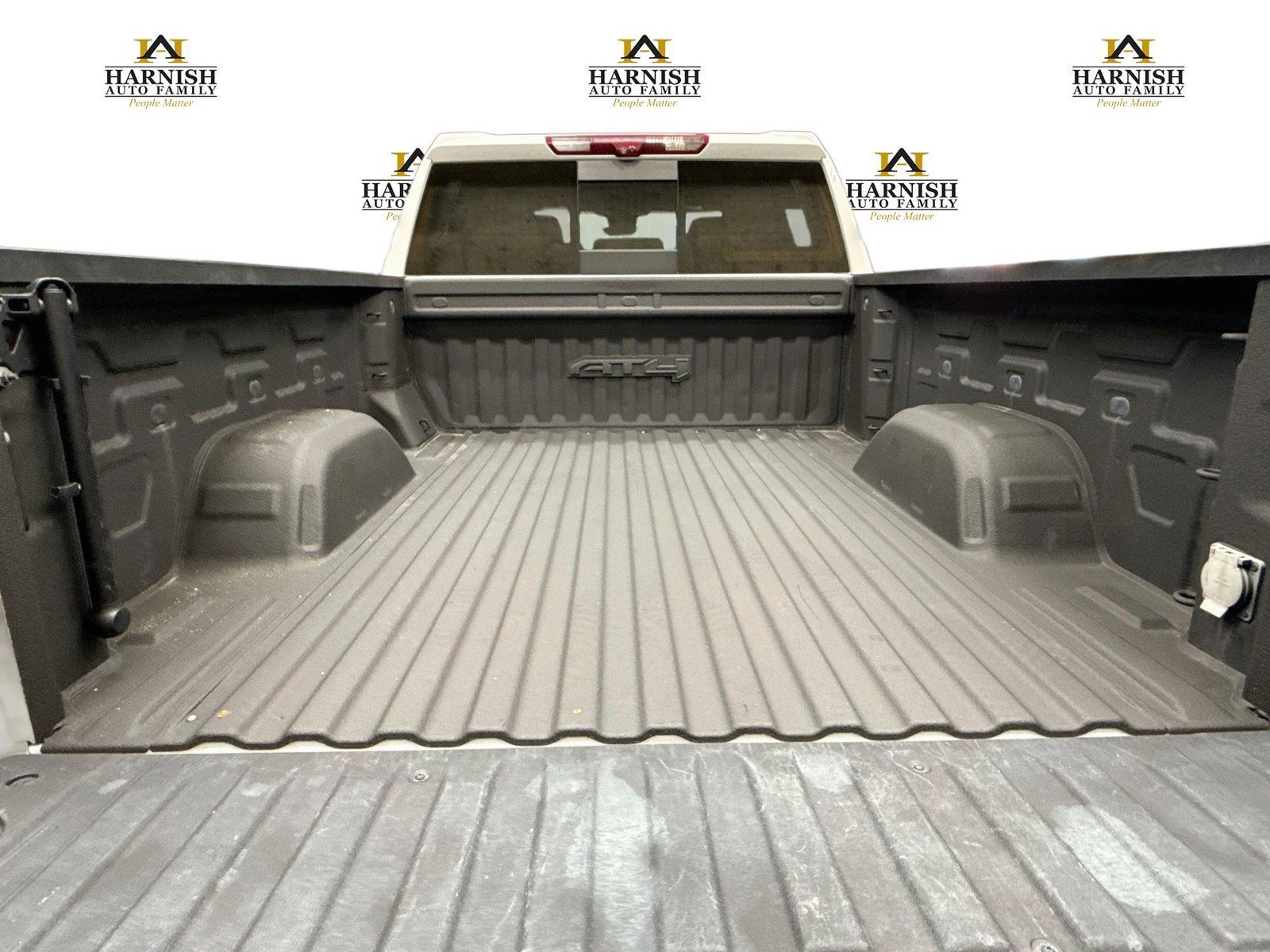 Used 2024 GMC Sierra 1500 AT4 w/ Technology Package AWD/4WD image 30