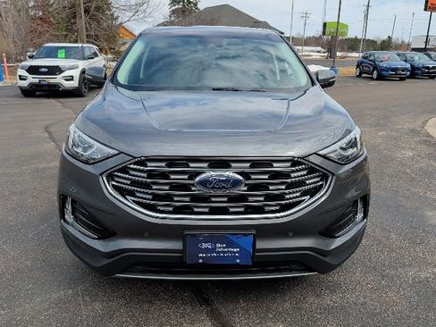 Certified 2022 Ford Edge Titanium image 2