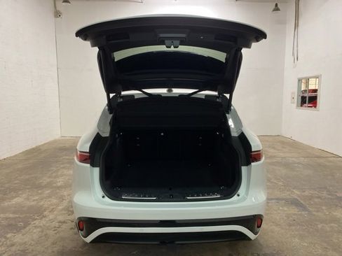 Used 2024 Jaguar F-PACE R-Dynamic S image 7