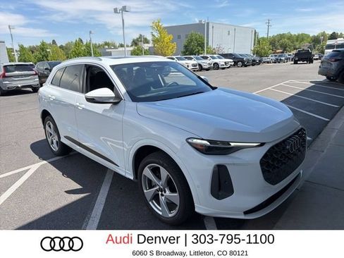 Used 2025 Audi Q5 Premium Plus w/ Premium Plus AWD/4WD image 2