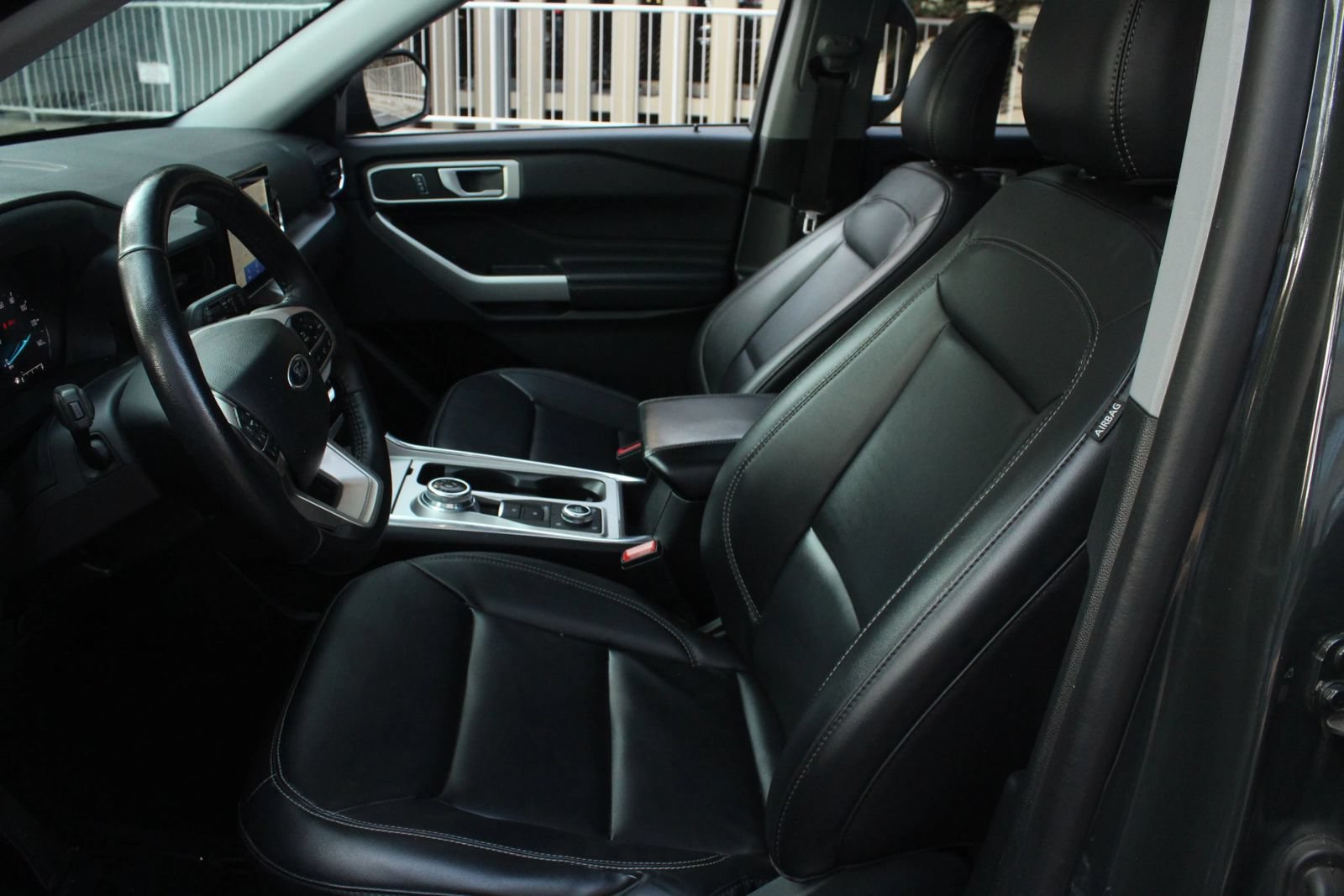Used 2023 Ford Explorer XLT w/ Equipment Group 202A AWD/4WD image 14