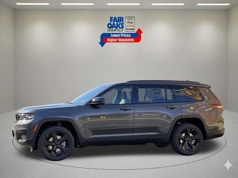 New 2025 Jeep Grand Cherokee L Laredo AWD/4WD image 10