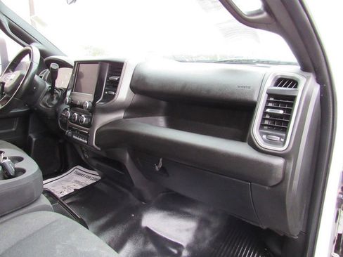 Used 2022 RAM 3500 Tradesman w/ Chrome Appearance Group AWD/4WD image 14