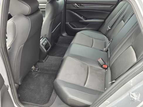 Used 2022 Honda Accord Sport image 11