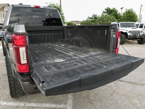 Used 2021 Ford F250 Platinum w/ FX4 Off-Road Package image 64