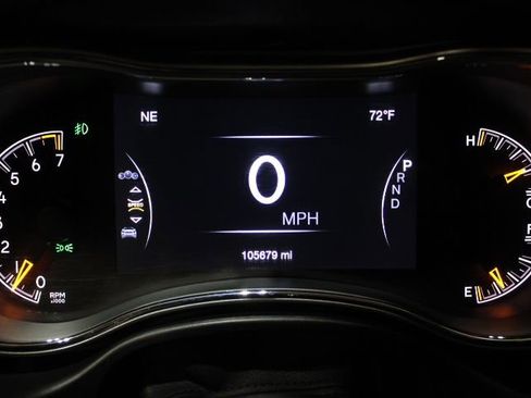 Used 2019 Jeep Grand Cherokee Limited AWD/4WD image 39