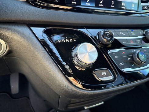 New 2026 Chrysler Voyager LX image 20