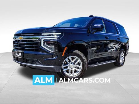 Used 2025 Chevrolet Tahoe LT AWD/4WD image 1