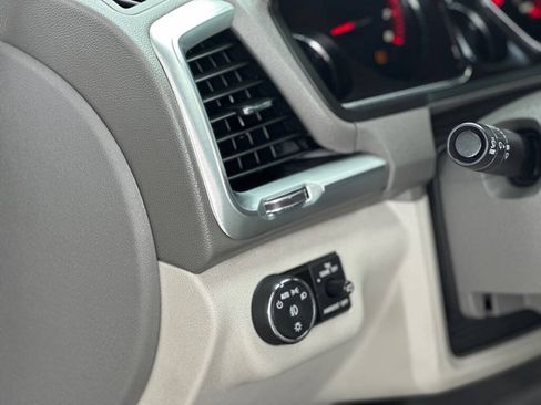 Used 2017 GMC Acadia Limited SLT FWD image 13
