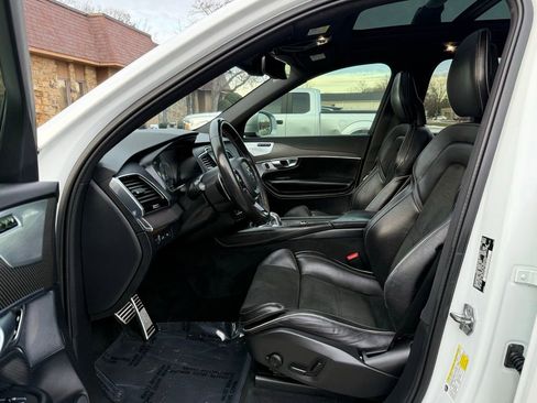 Used 2017 Volvo XC90 T8 R-Design w/ Vision Package image 12