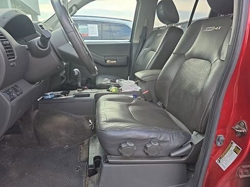 Used 2014 Nissan Xterra PRO-4X w/ Pro-4x Leather Package image 7