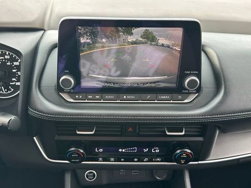 Certified 2023 Nissan Rogue SV AWD/4WD image 33