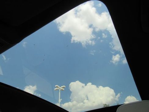 Used 2021 Volkswagen ID.4 Pro S w/ Gradient Package image 7