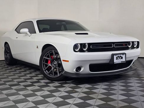 Used 2018 Dodge Challenger R/T Scat Pack w/ Driver Convenience Group image 2