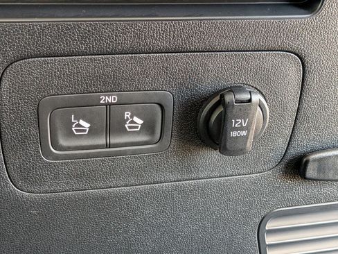 Certified 2025 Kia Sorento S image 14