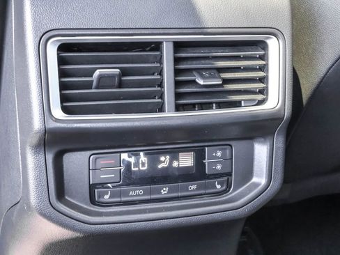 Used 2026 Volkswagen Atlas SEL AWD/4WD image 33