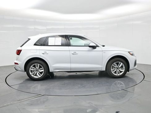 Used 2023 Audi Q5 2.0T Premium w/ Convenience Package AWD/4WD image 26