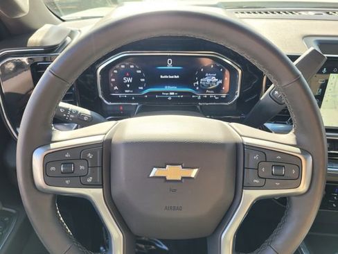 Used 2025 Chevrolet Silverado 2500 LTZ w/ LTZ Premium Package image 28