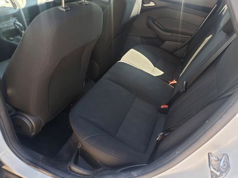 Used 2018 Ford Focus SE FWD image 13