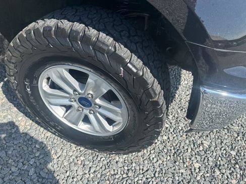 Used 2020 Ford F150 XLT w/ Equipment Group 301A Mid image 9