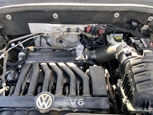 Used 2021 Volkswagen Atlas SE w/ Panoramic Sunroof Package FWD image 32