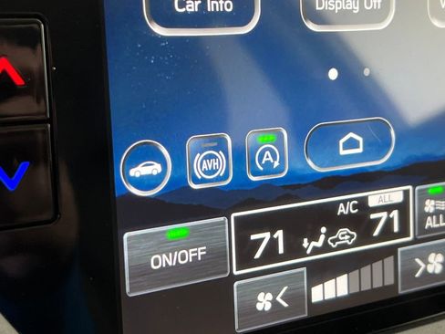 Used 2025 Subaru Crosstrek 2.5i Limited w/ Popular Package #3A image 38