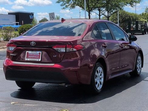 Used 2025 Toyota Corolla LE w/ Convenience Package FWD image 5