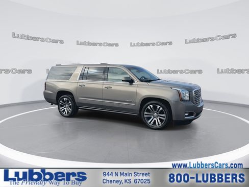 Used 2019 GMC Yukon XL Denali w/ Denali Ultimate Package image 2