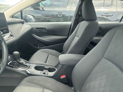 Used 2024 Toyota Corolla LE FWD image 30