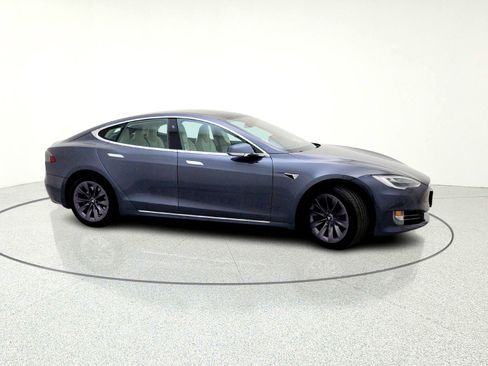 Used 2018 Tesla Model S 75D image 7