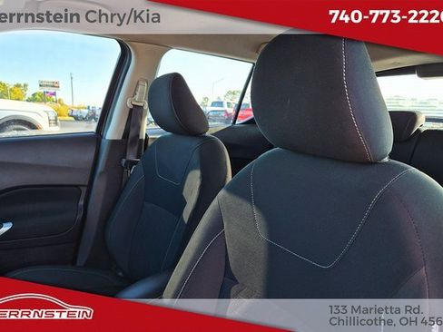 Used 2024 Nissan Kicks SV image 22