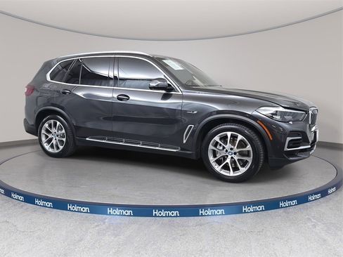 Used 2023 BMW X5 xDrive45e image 4