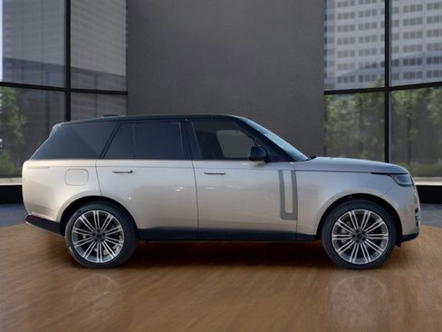 New 2026 Land Rover Range Rover SE image 6