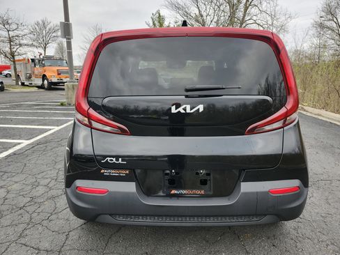 Used 2022 Kia Soul LX w/ Technology Package image 15