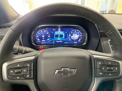 Used 2024 Chevrolet Tahoe Z71 w/ Luxury Package image 21