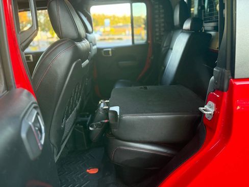 Used 2020 Jeep Gladiator Rubicon image 32