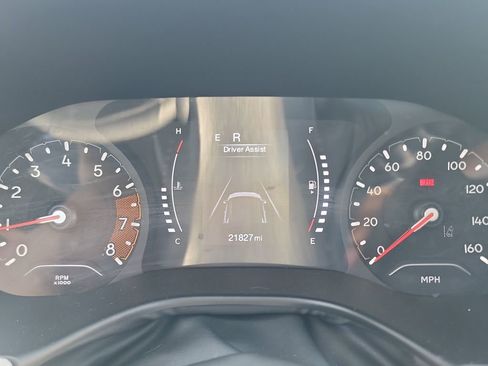 Used 2022 Jeep Compass Latitude w/ Sun and Sound Group AWD/4WD image 21